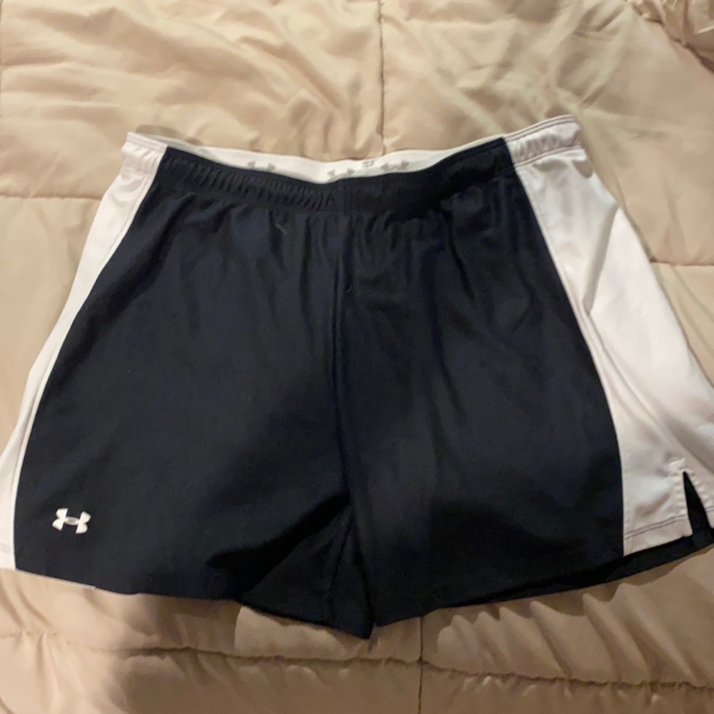 Under armor women’s athletic shorts